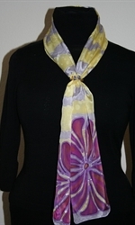The scarf with a suggested scarf acessory - photo 3